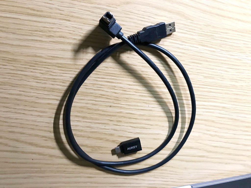 純正USBケーブル+AnkerUSB-C変換アダプター