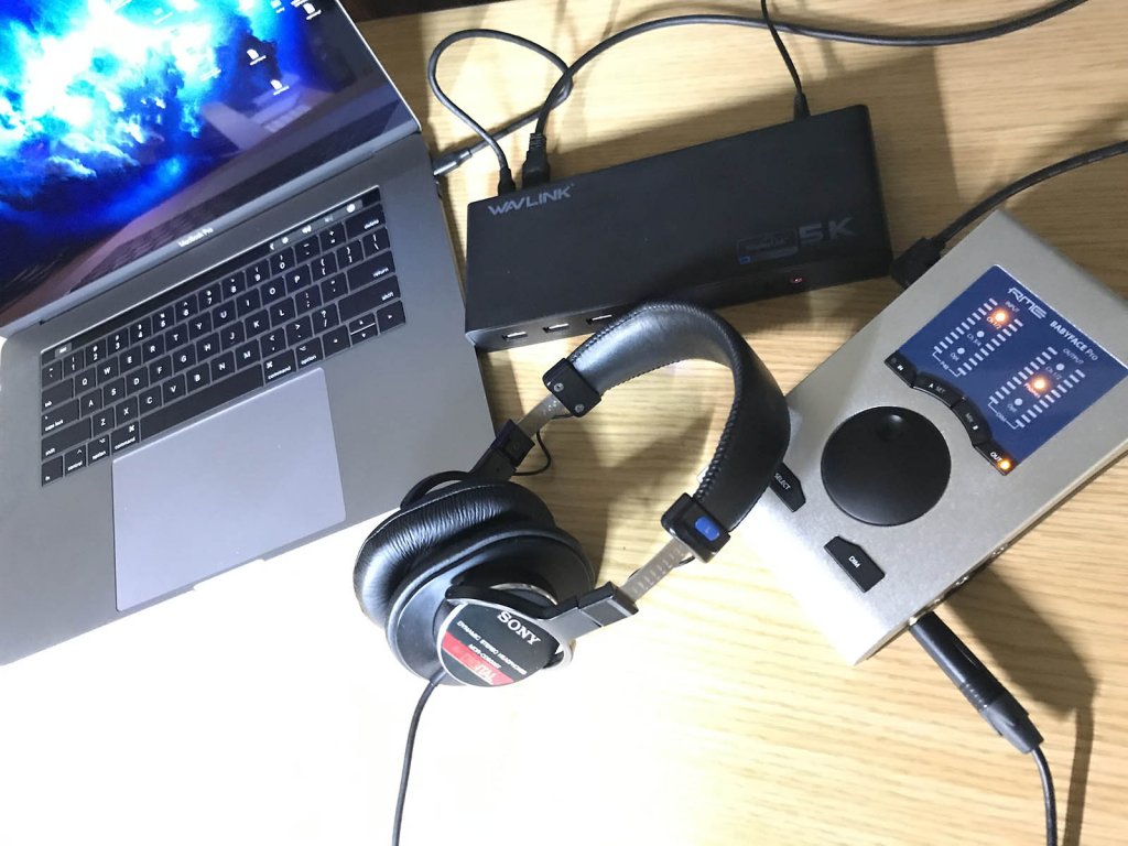 Thunderbolt3/USB-C用　Dock WAVELINK+純正USBケーブル 接続